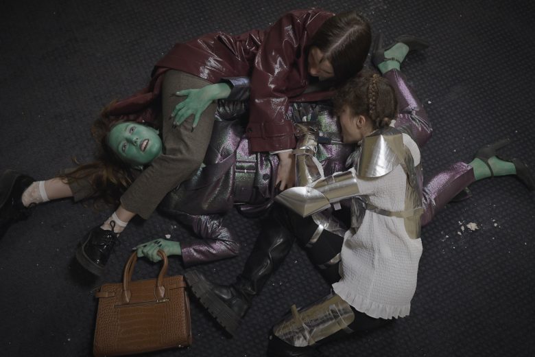 Rosanna Graf, Ordinary Women – Carrier Bags of Friction, 2023, © VG Bild-Kunst Bonn, 2023