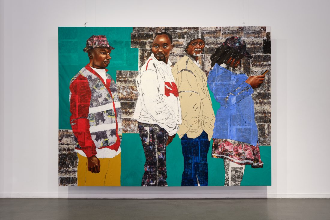 Nicholas Odhiambo Mboya, In Trail Pursuit I, 2025, Bildtransfer, Öl und Acryl auf Leinwand, 4 x 3 m, Courtesy der Künstler; Foto: Antje Sauer